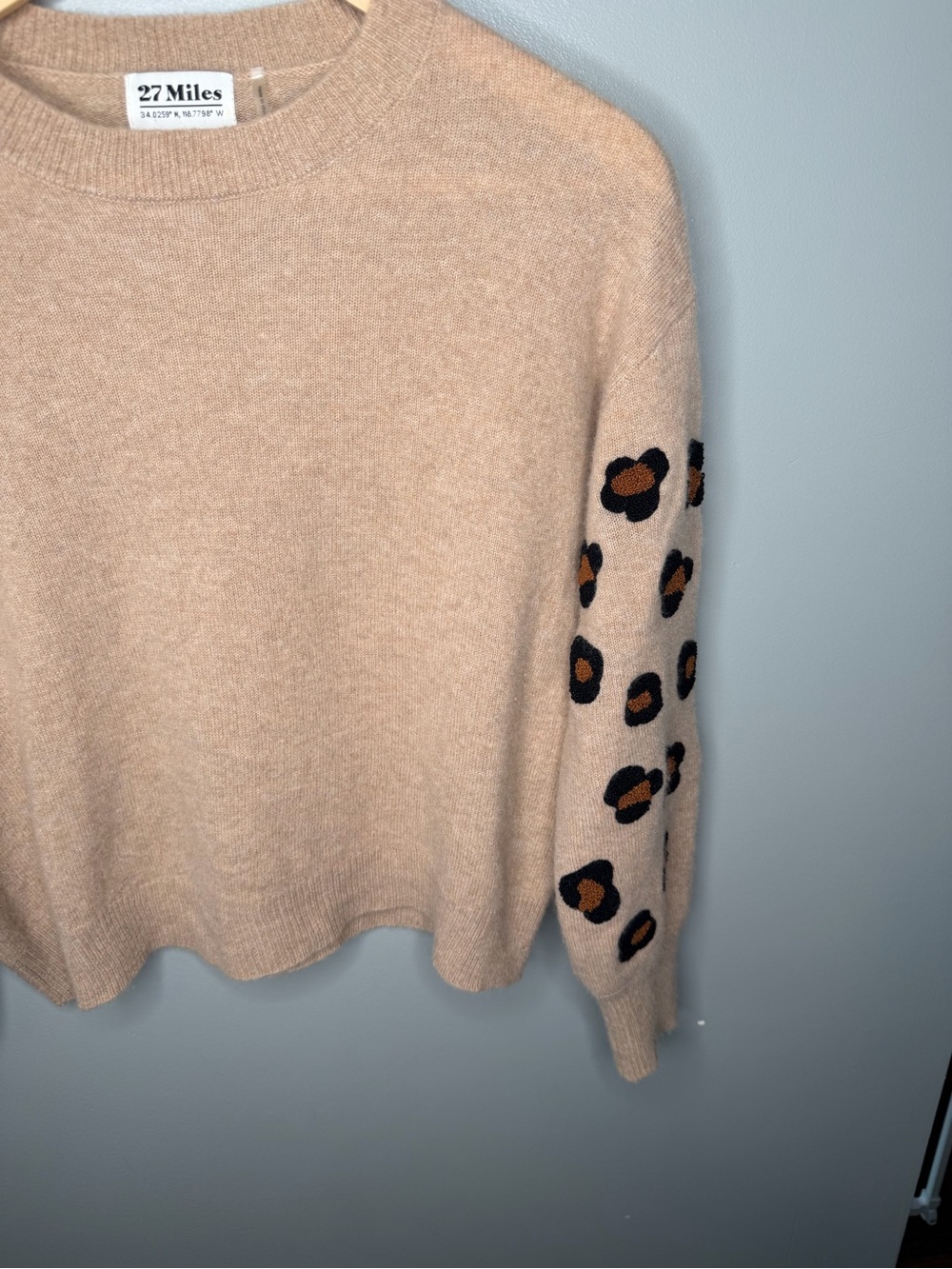 27 Miles Leopard Sleeve Cashmere Crewneck - Picture 5 of 11